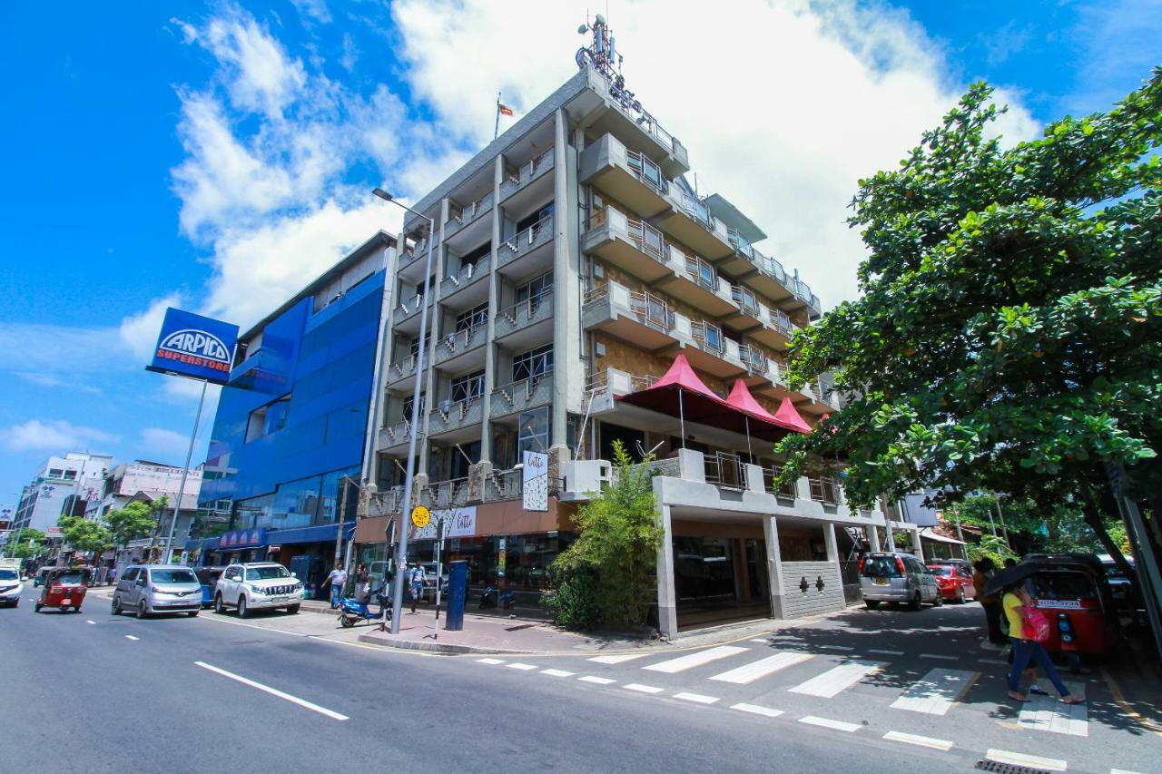 Omega Regency Colombo Hotel Bagian luar foto